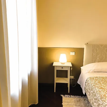 Affittacamere Dimora Montecchi 3*